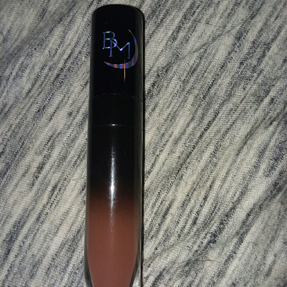 black moon cosmetics liquid lipstick in grim